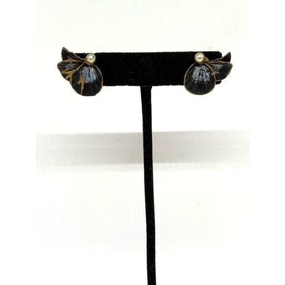 Vintage Gold Tone & Enamel Faux Pearl Leaf Clip On Earrings - Picture 1 of 7